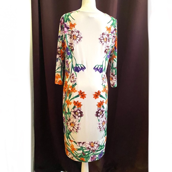 Monroe & Main Floral dress 🌸🌺🌸 - Picture 2 of 8